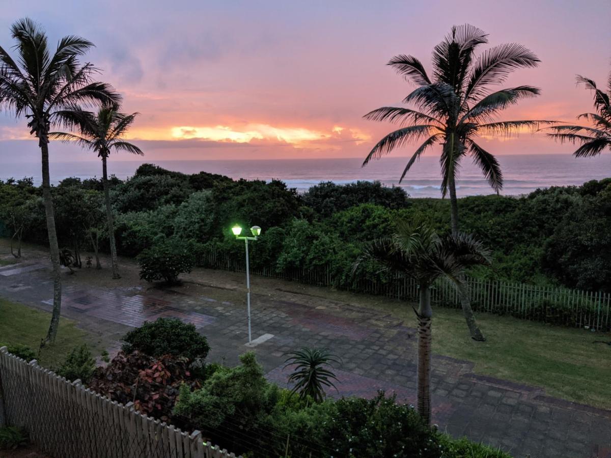 Capri24 - Modern Apartment Overlooking The Sea Amanzimtoti Eksteriør billede